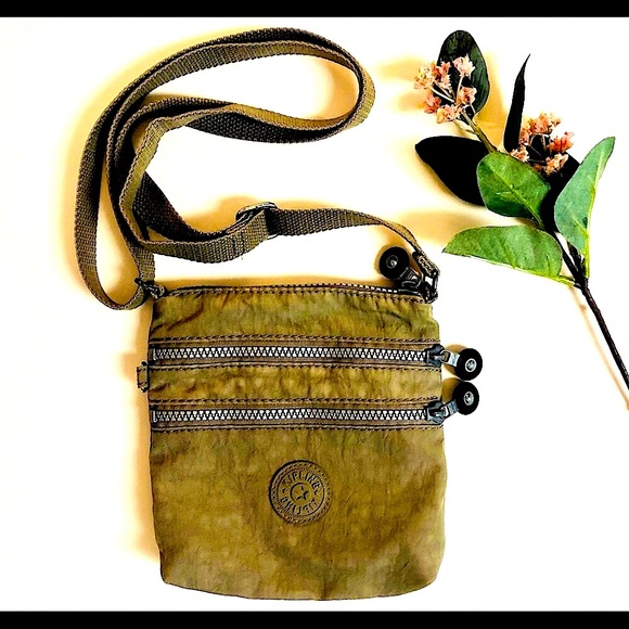 Kipling Handbags - cute little kipling crossbody